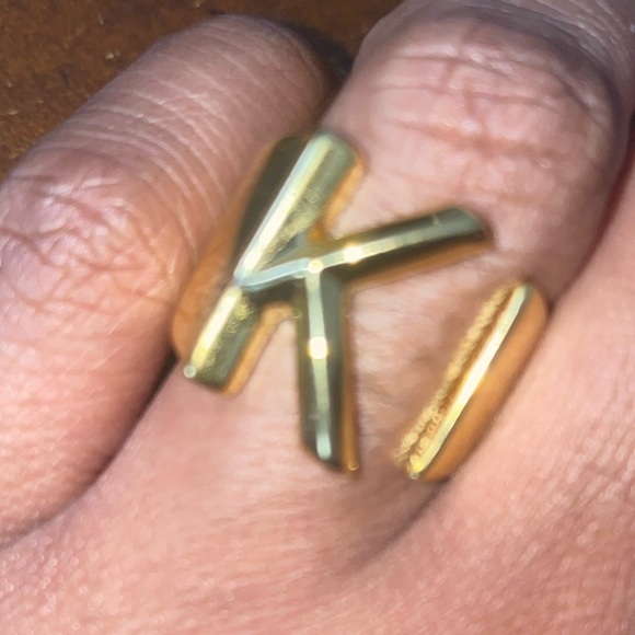 Ring - Picture 2 of 2